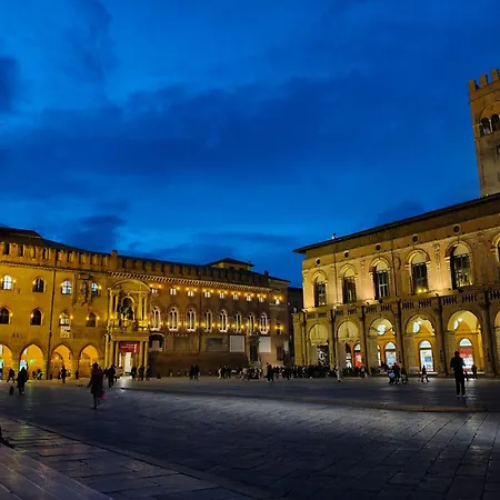 Fluere - Via Riva Reno Διαμέρισμα