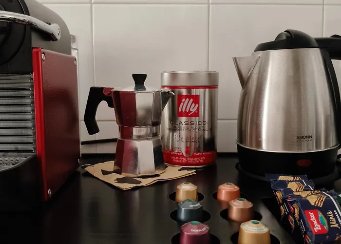 Fluere - Via Riva Reno Apartment