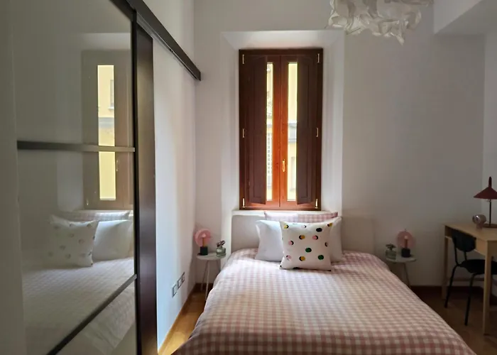 شقة Fluere - Via Riva Reno *